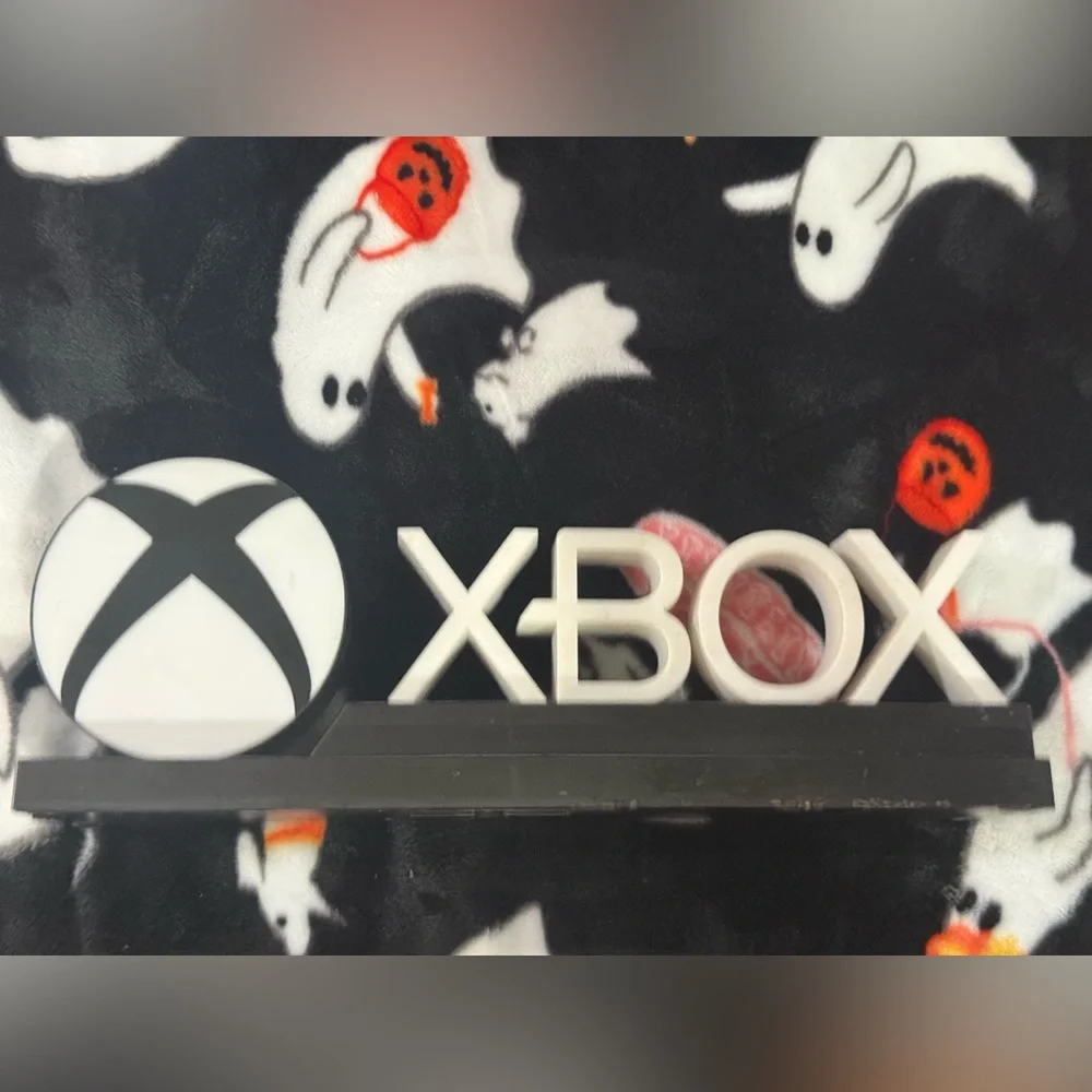Xbox Icons Light, decorative light-up display featuring the Xbox logo, like new